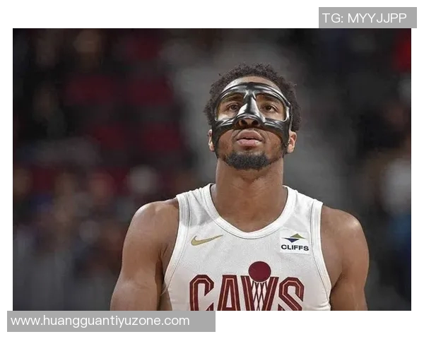 布克强调全员健康对季后赛的重要性强调准备应对未知挑战 布克强调全员健康对季后赛的重要性强调准备应对未知挑战