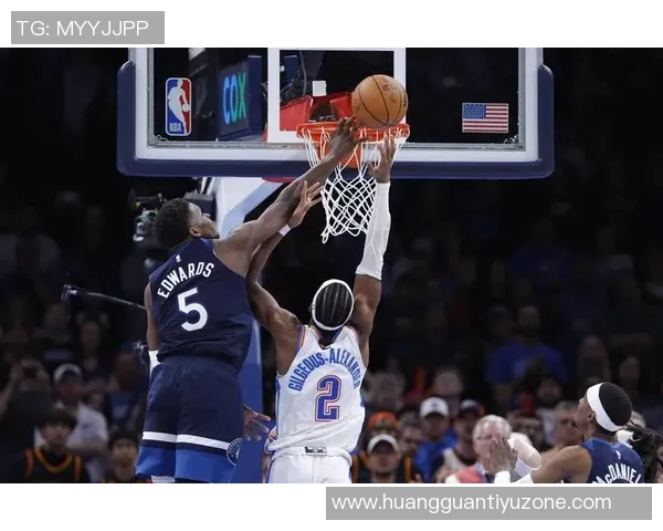 雷霆在半场以49-39领先森林狼亚历山大表现出色贡献19分4篮板4助攻